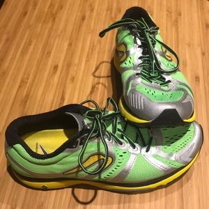 EUC Men’s Newton Motion IV Running Shoes!
